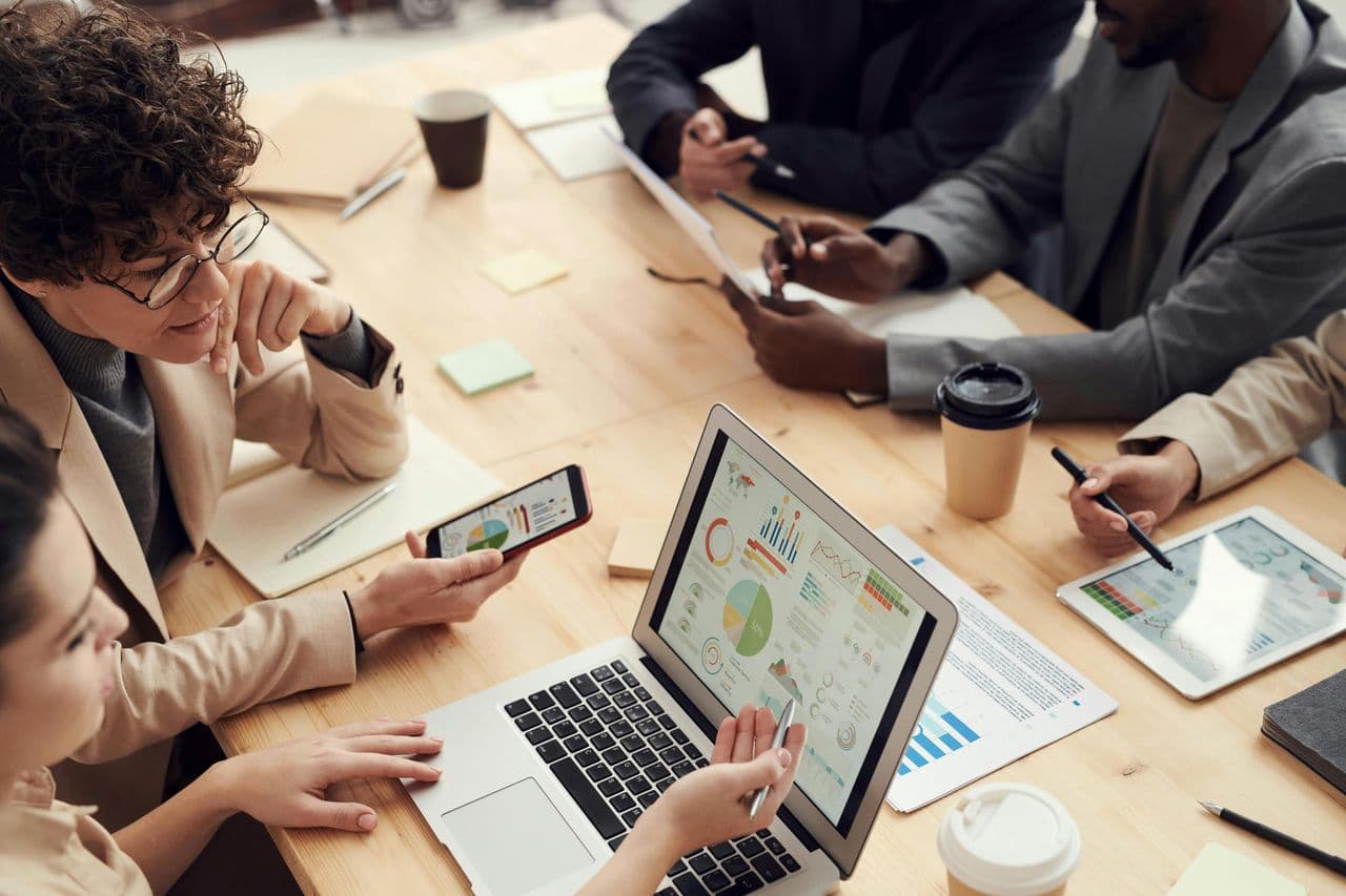 how-to-track-your-b2b-site-performance-hero
